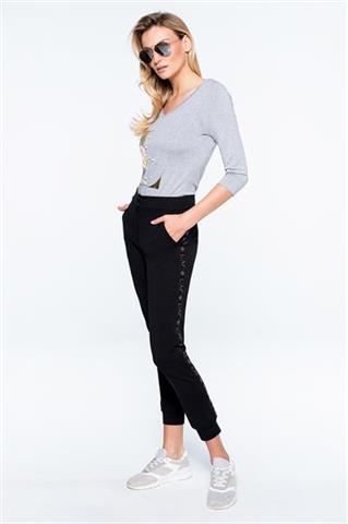 Casualowe spodnie z lampasami 58077 - 215801
