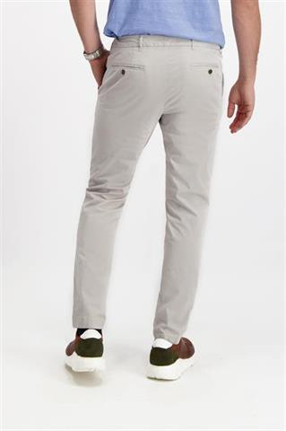 Jasnoszare spodnie chino z gumką w pasie 60175 - 235991