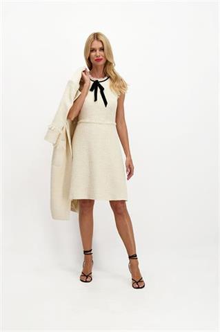 Elegancka sukienka ze strzępieniami 85475 - 286541