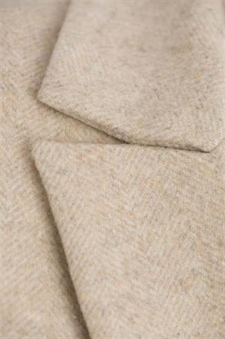 Beżowy płaszcz damski w jodełkę Wiktoria Tweed 84031 - 35671