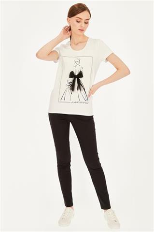Biały t-shirt damski z nadrukiem i kokardką 58826 - 390701