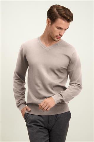 Beżowy sweter męski z wełny merino 74269 - 636981